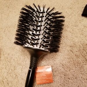 Brand new pro brush